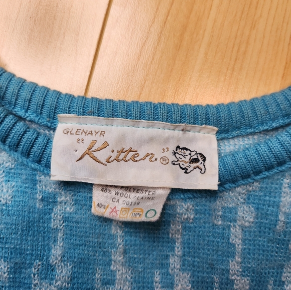 Glenayr "Kitten" Sweater - Picture 3 of 3